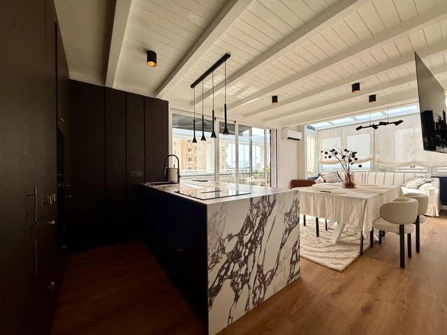 4 makuuhuone Kattohuoneisto myytävänä paikassa Zona Pueblo, Guardamar del Segura mukana uima-altaan - 465 000 € (Ref: 9778133)