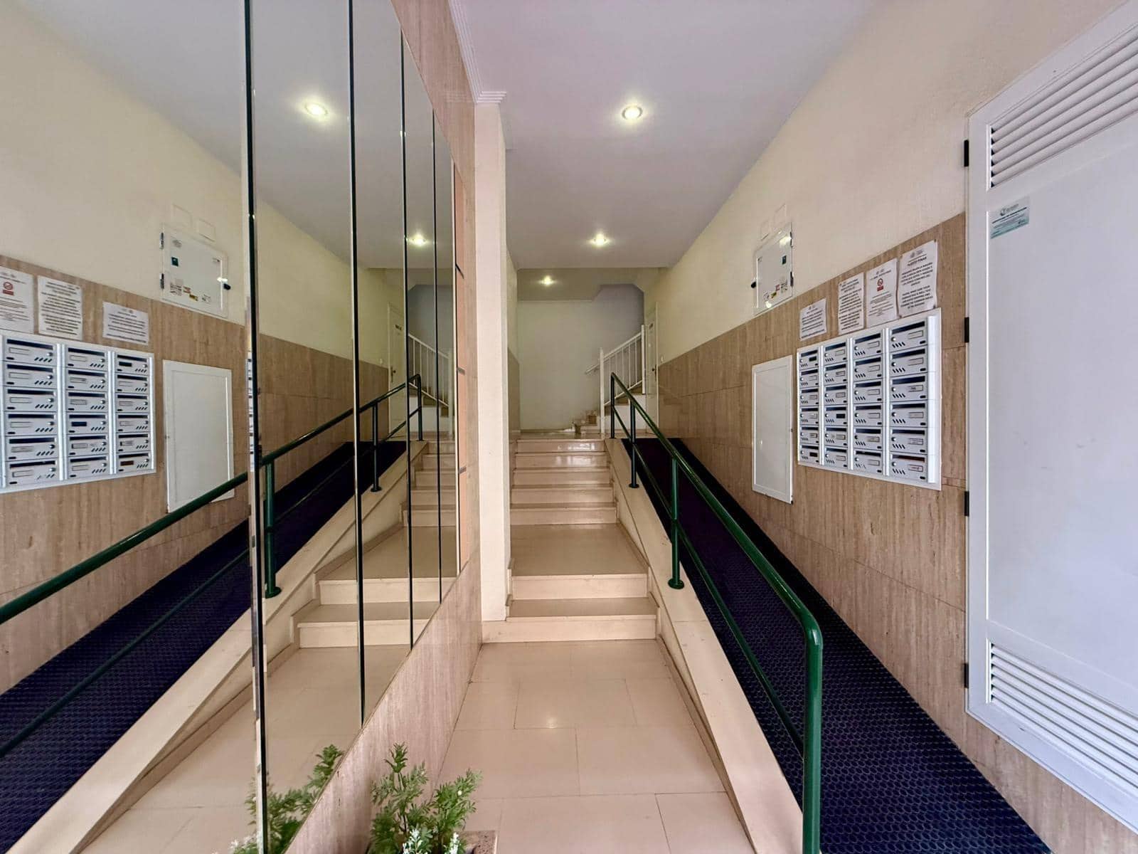 4 slaapkamer Penthouse te koop in Guardamar del Segura met zwembad - € 465.000 (Ref: 9778133)