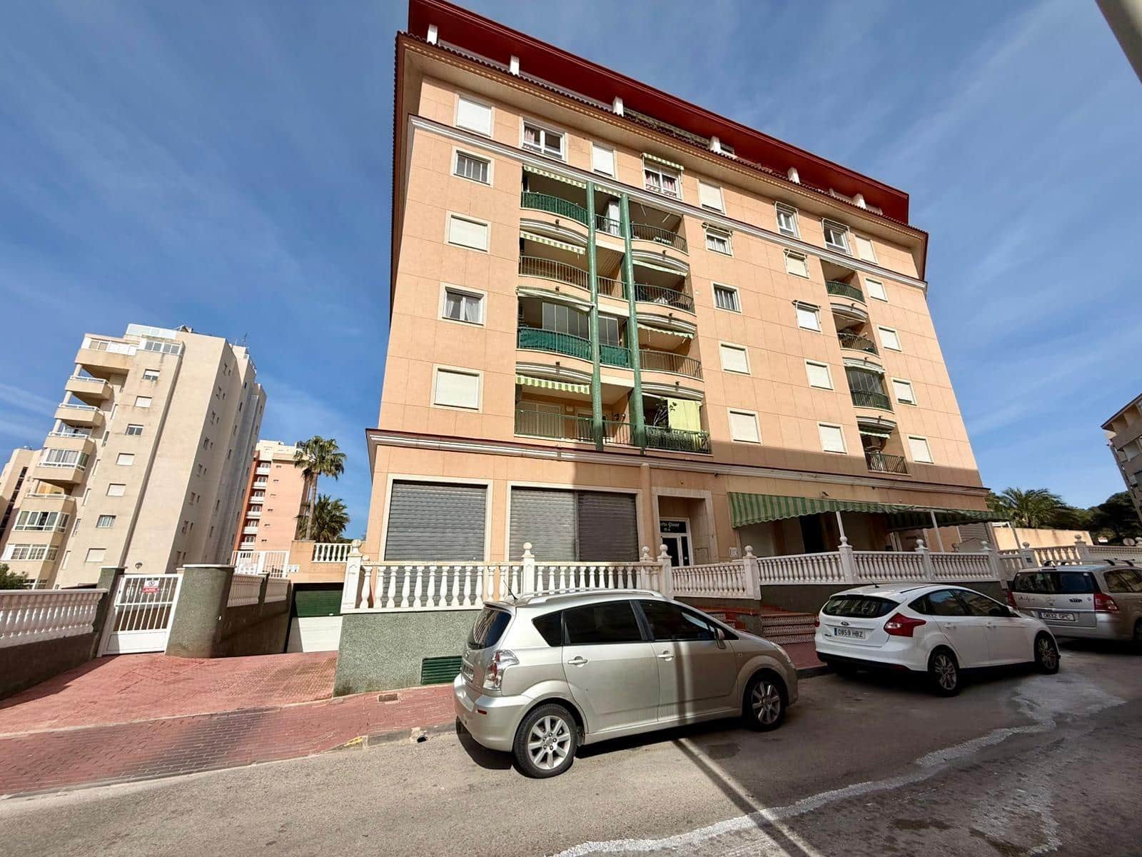 4 slaapkamer Penthouse te koop in Guardamar del Segura met zwembad - € 465.000 (Ref: 9778133)