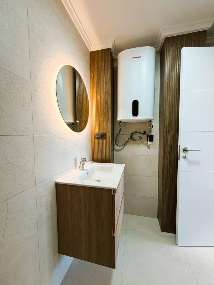 Apartamento de 1 habitación en Torrevieja en venta - 155.000 € (Ref: 9780557)