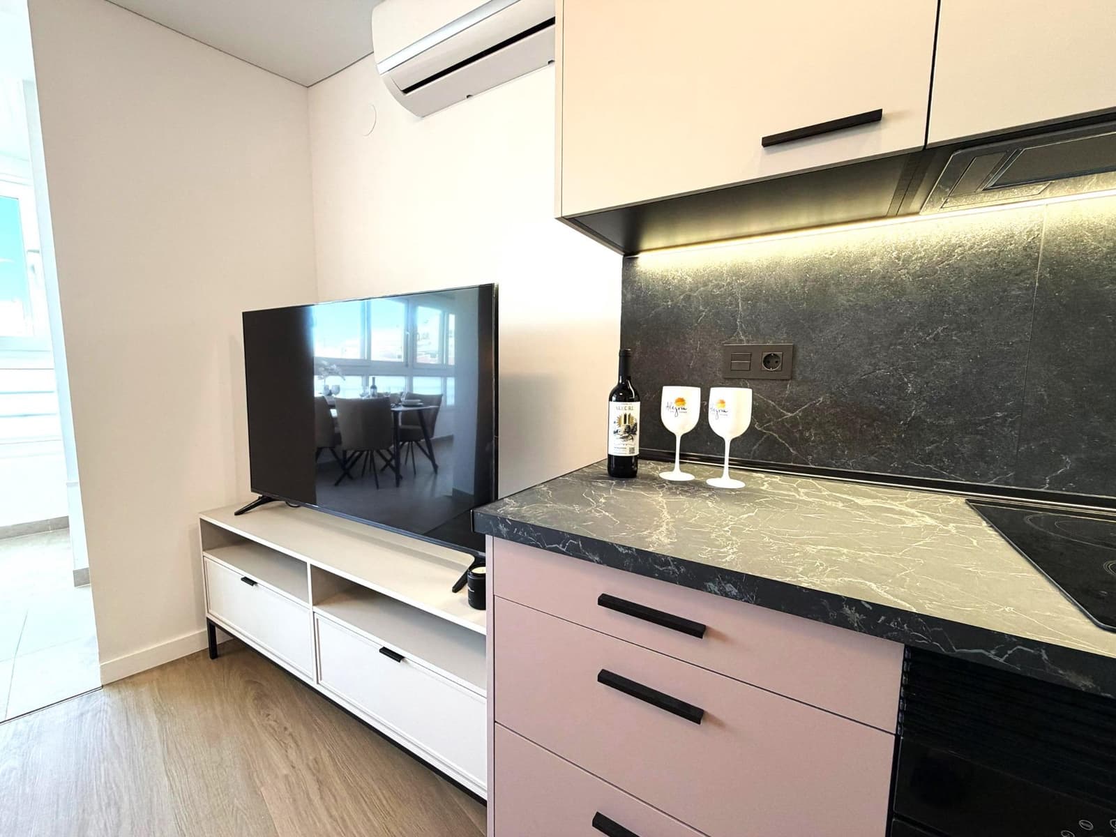 Apartamento de 1 habitación en Torrevieja en venta - 155.000 € (Ref: 9780557)
