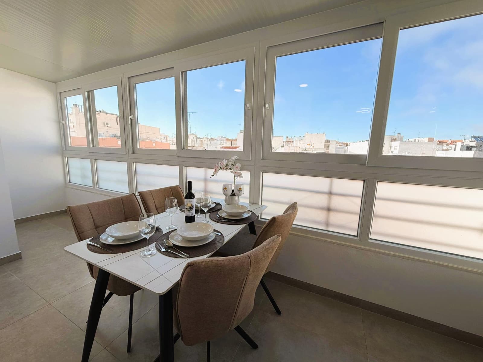 Apartamento de 1 habitación en Torrevieja en venta - 155.000 € (Ref: 9780557)