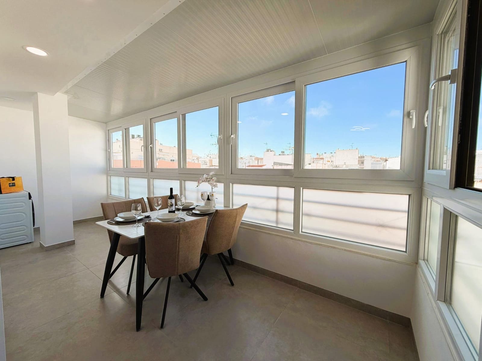 Apartamento de 1 habitación en Torrevieja en venta - 155.000 € (Ref: 9780557)