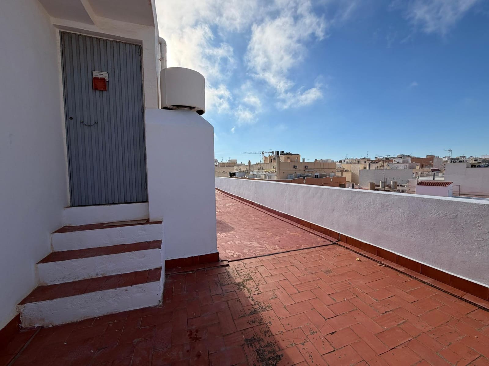 Apartamento de 1 habitación en Torrevieja en venta - 155.000 € (Ref: 9780557)