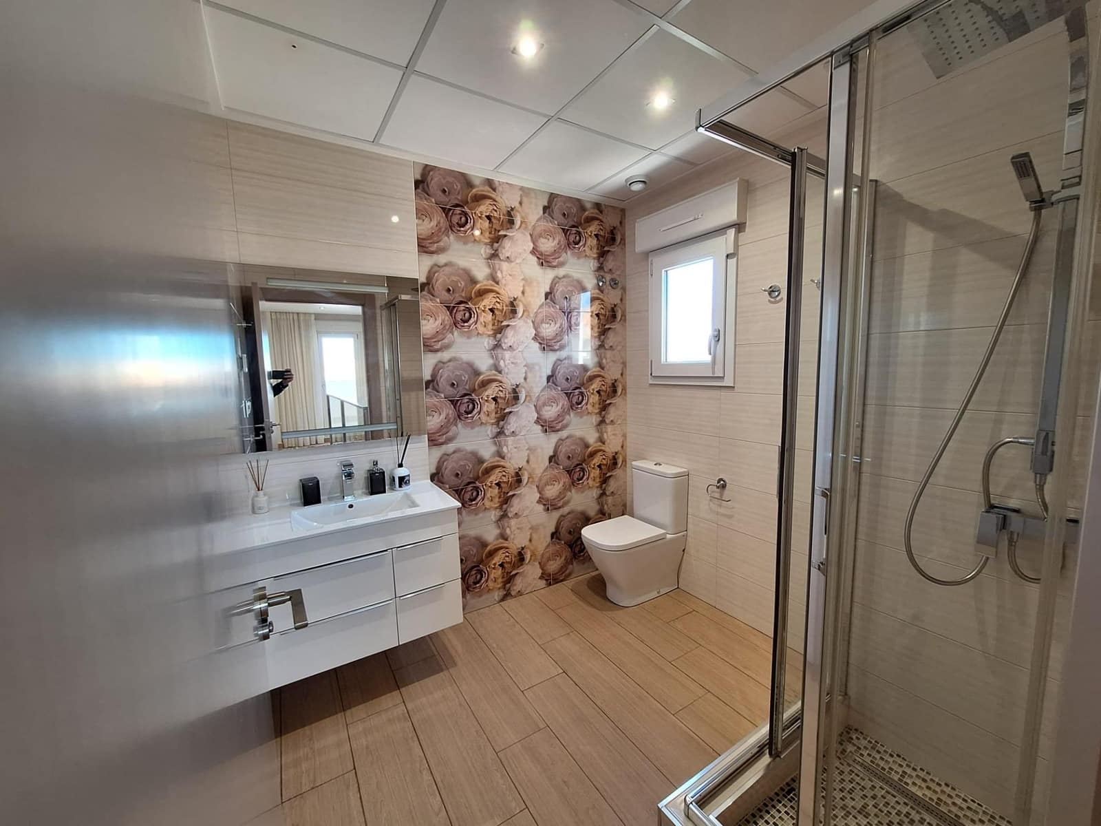 4 soverom Villa til salgs i Torrevieja med svømmebasseng garasje - € 1 050 000 (Ref: 9780558)