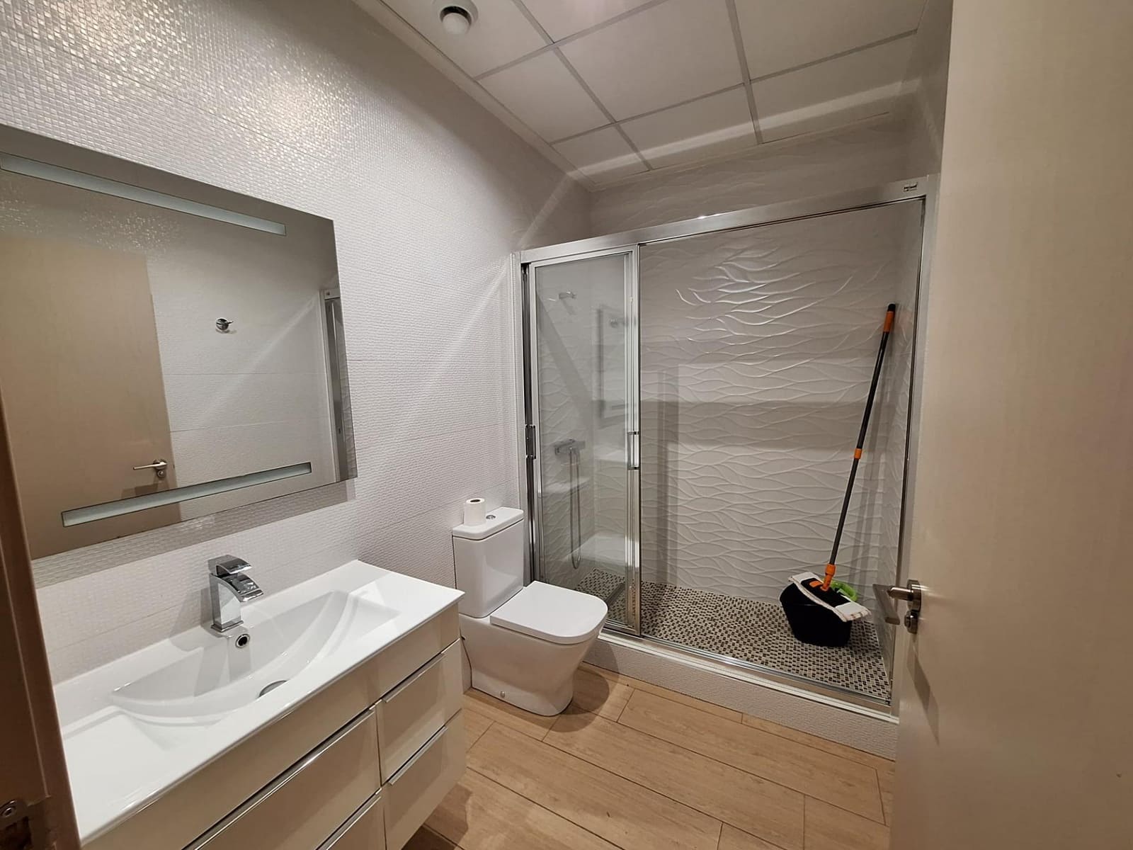 4 soverom Villa til salgs i Torrevieja med svømmebasseng garasje - € 1 050 000 (Ref: 9780558)