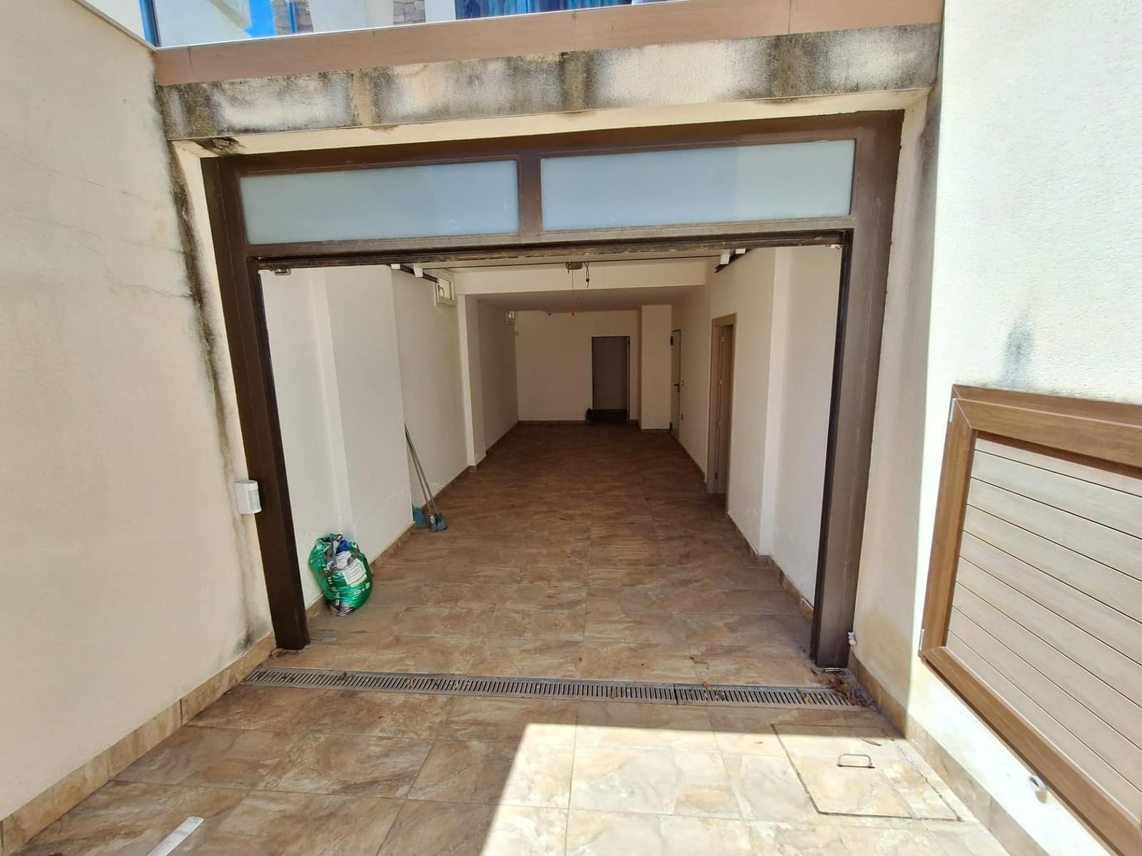 4 soverom Villa til salgs i Torrevieja med svømmebasseng garasje - € 1 050 000 (Ref: 9780558)