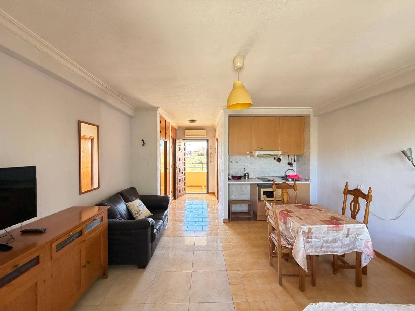 Studio na sprzedaż w Torrevieja - 85 000 € (Ref: 9780559)