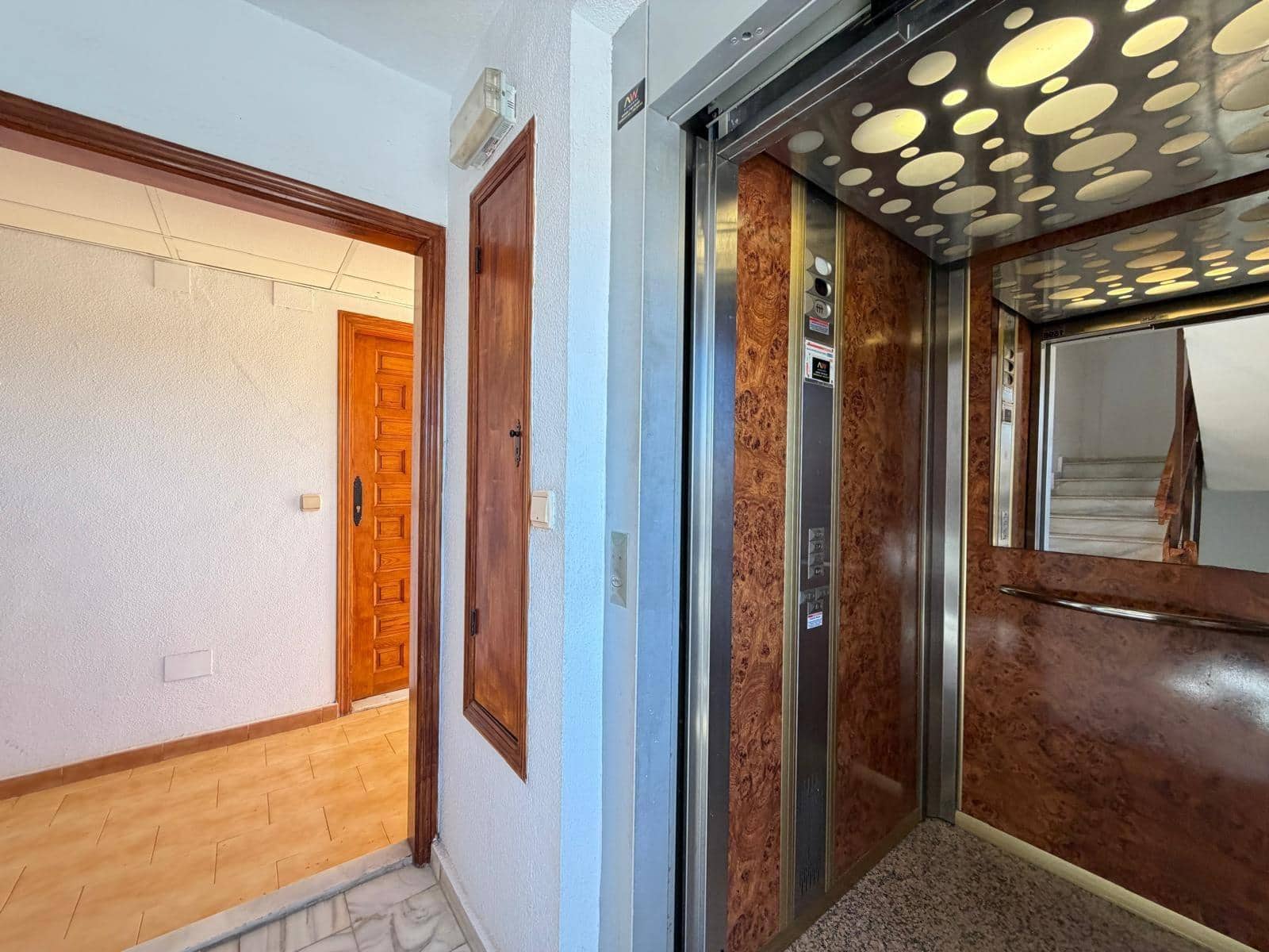 Studio na sprzedaż w Torrevieja - 85 000 € (Ref: 9780559)