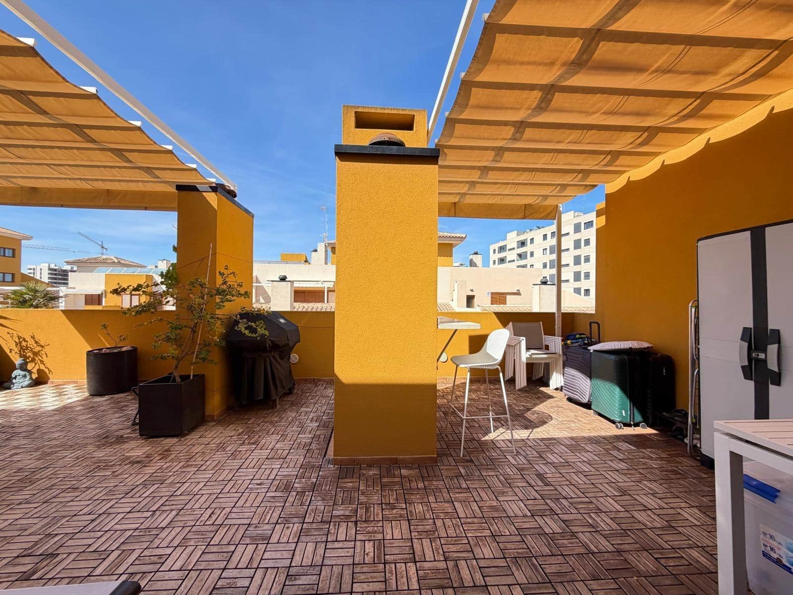 2 chambre Penthouse à vendre à Punta Prima avec piscine - 339 900 € (Ref: 9782987)