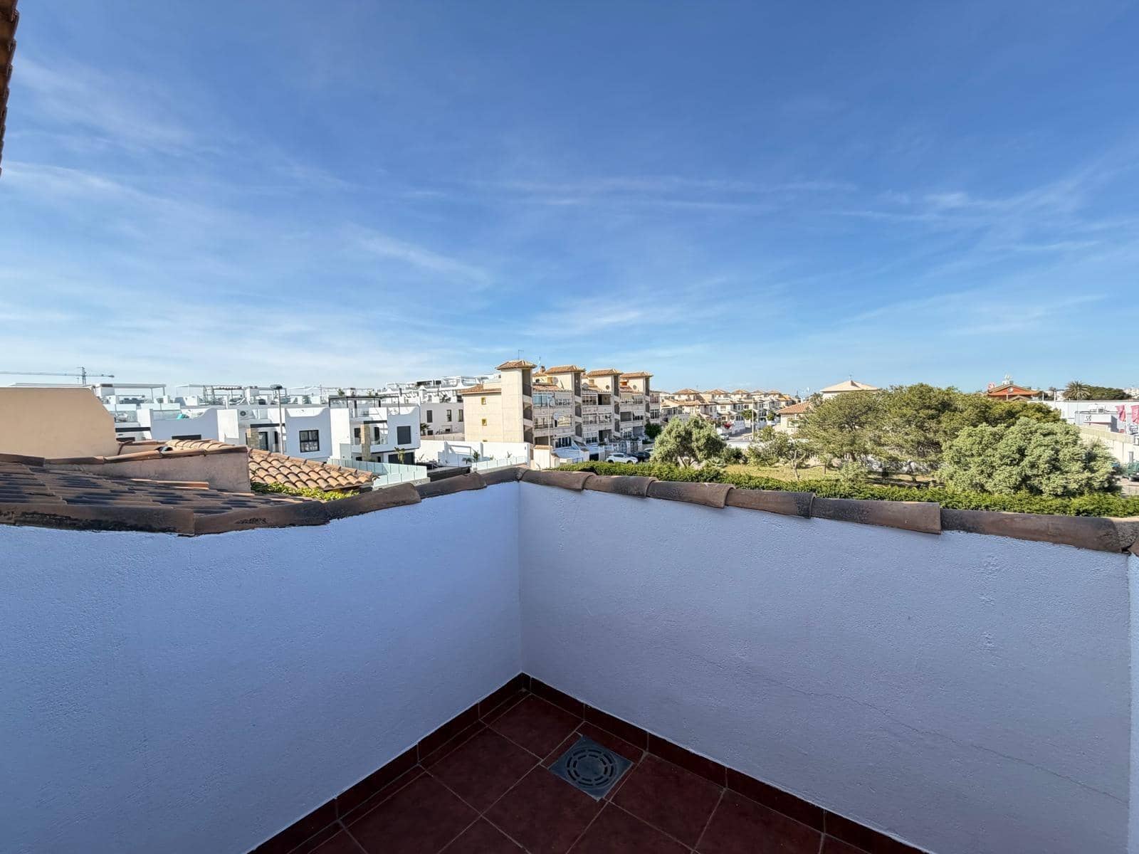3 soveværelse Rækkehus til salg i Orihuela Costa med swimmingpool - € 259.900 (Ref: 9782989)