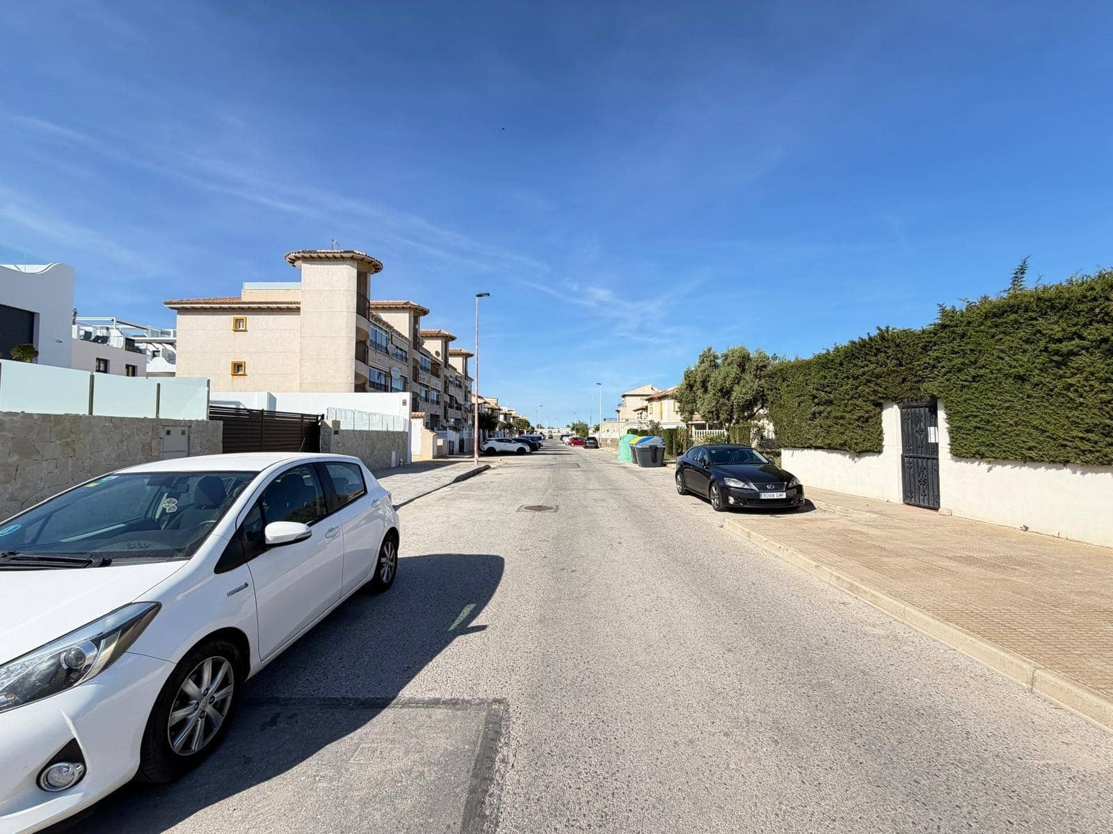 3 soveværelse Rækkehus til salg i Orihuela Costa med swimmingpool - € 259.900 (Ref: 9782989)