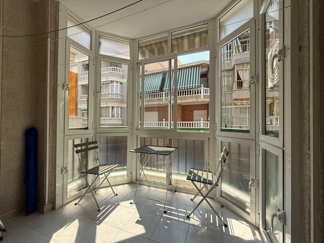 1 makuuhuone Asunto myytävänä paikassa Avenida Habaneras - Curva de Palangre, Torrevieja - 147 000 € (Ref: 9782990)