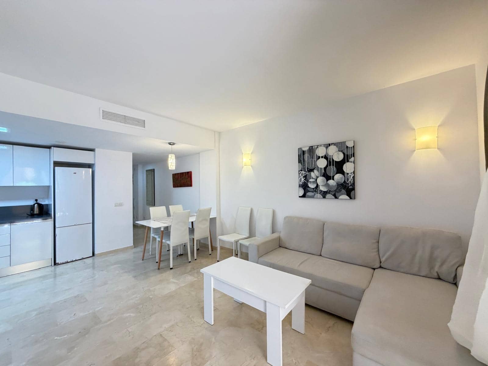 3 chambre Appartement à vendre à Punta Prima avec piscine garage - 289 000 € (Ref: 9782991)