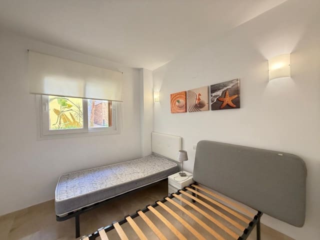 3 chambre Appartement à vendre à Punta Prima, Torrevieja avec piscine garage - 289 000 € (Ref: 9782991)