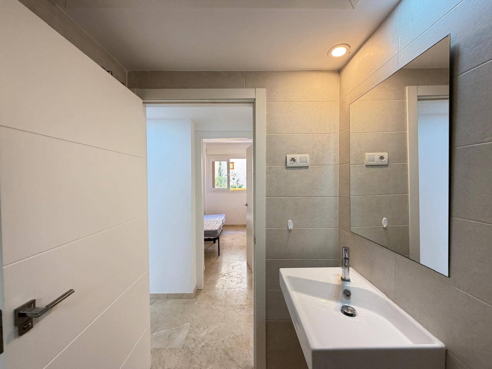 3 chambre Appartement à vendre à Punta Prima avec piscine garage - 289 000 € (Ref: 9782991)