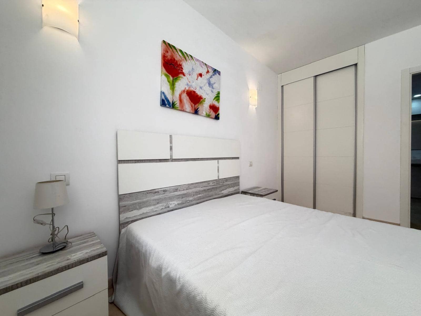 3 chambre Appartement à vendre à Punta Prima avec piscine garage - 289 000 € (Ref: 9782991)