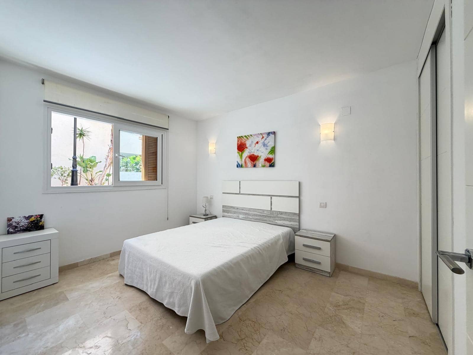 3 chambre Appartement à vendre à Punta Prima avec piscine garage - 289 000 € (Ref: 9782991)