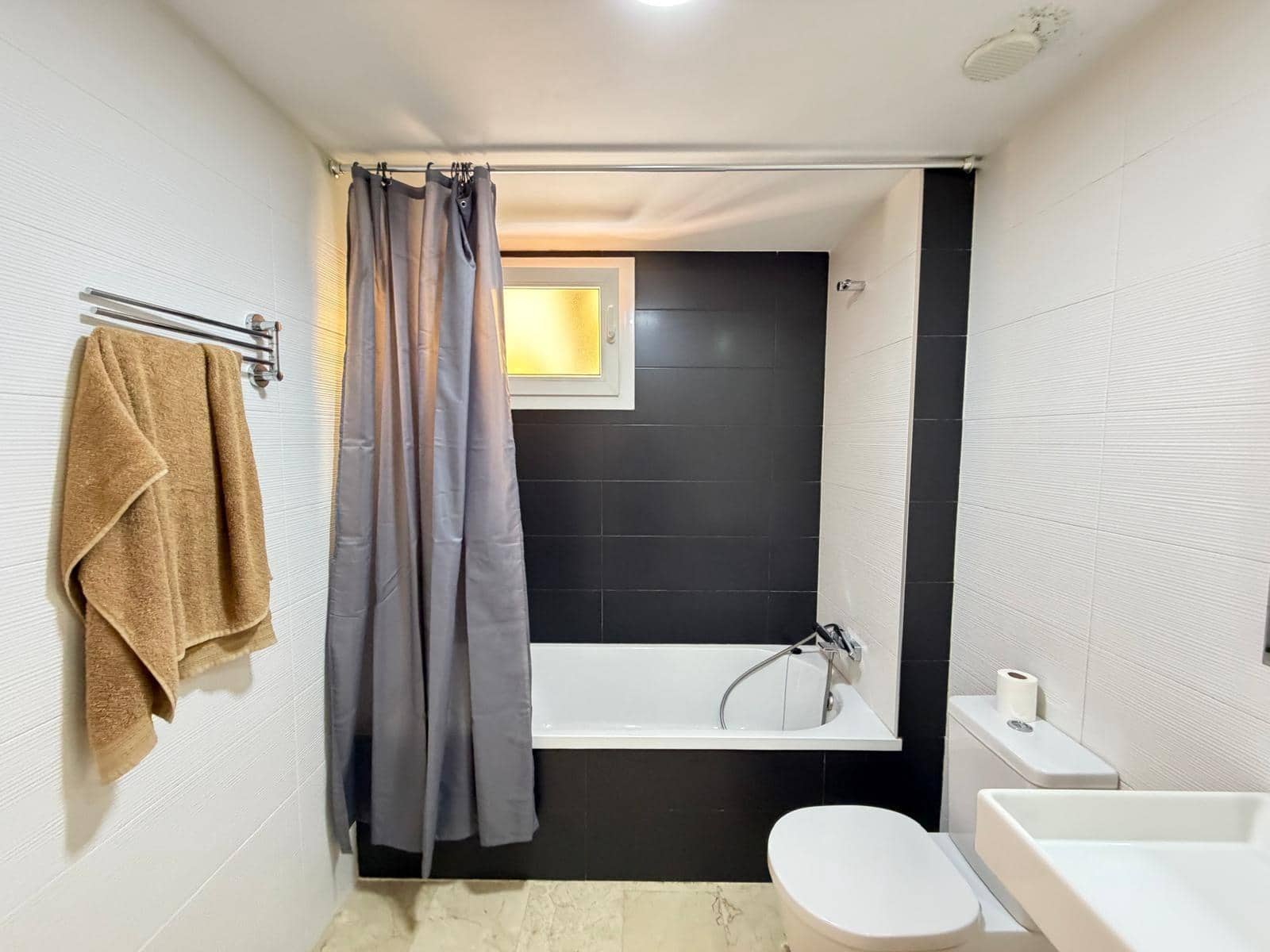 3 chambre Appartement à vendre à Punta Prima avec piscine garage - 289 000 € (Ref: 9782991)