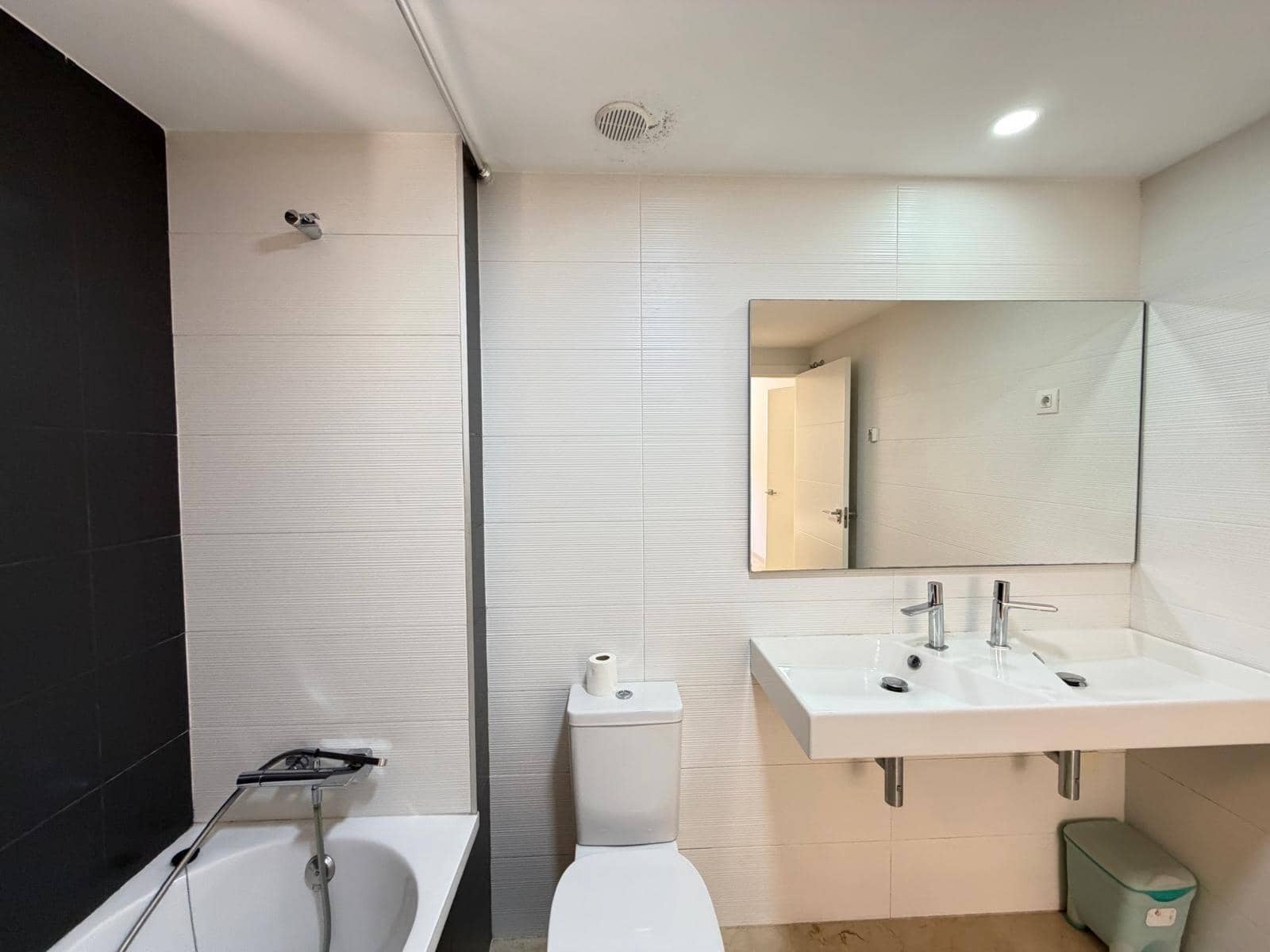 3 chambre Appartement à vendre à Punta Prima avec piscine garage - 289 000 € (Ref: 9782991)