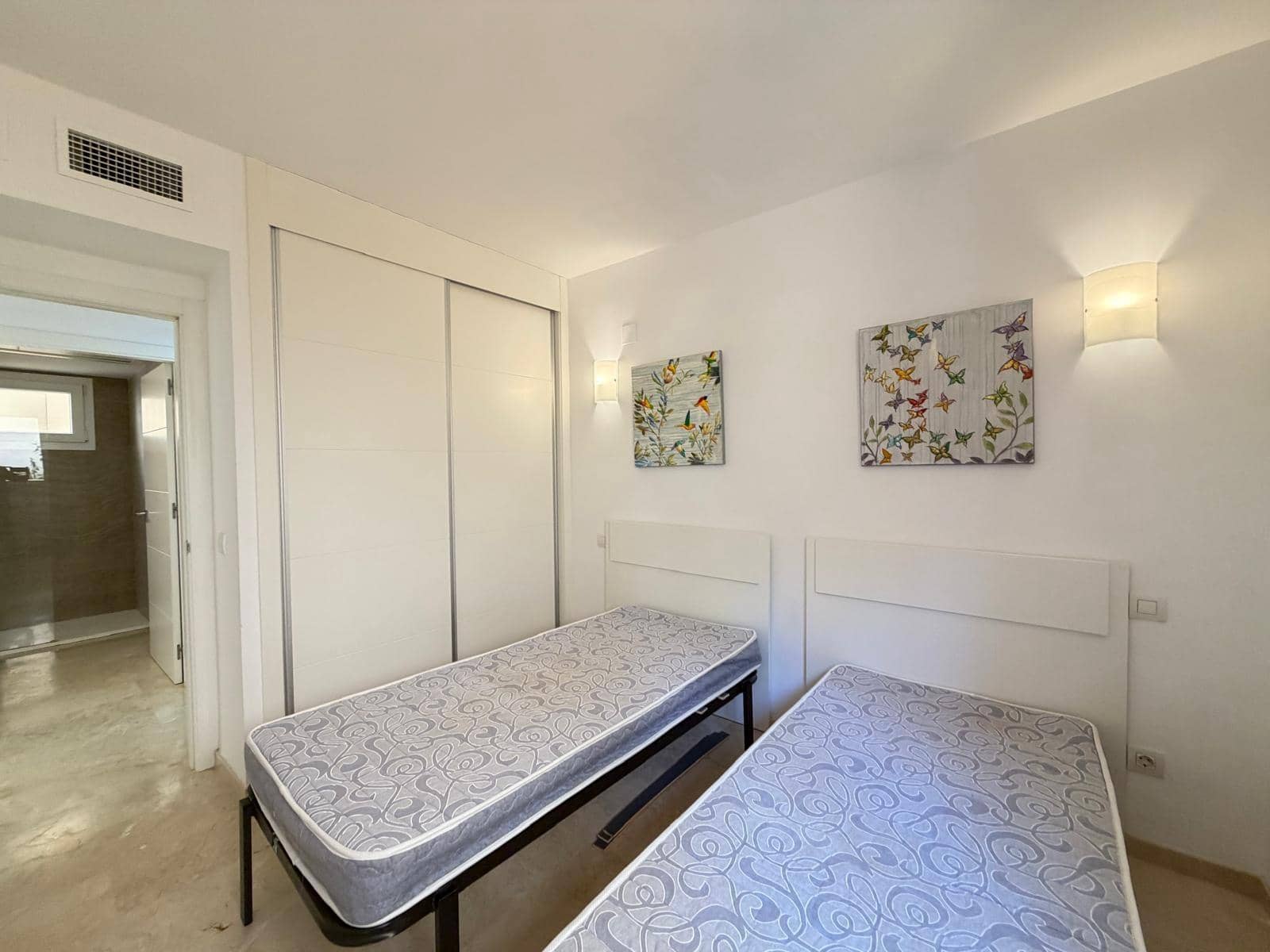 3 chambre Appartement à vendre à Punta Prima avec piscine garage - 289 000 € (Ref: 9782991)