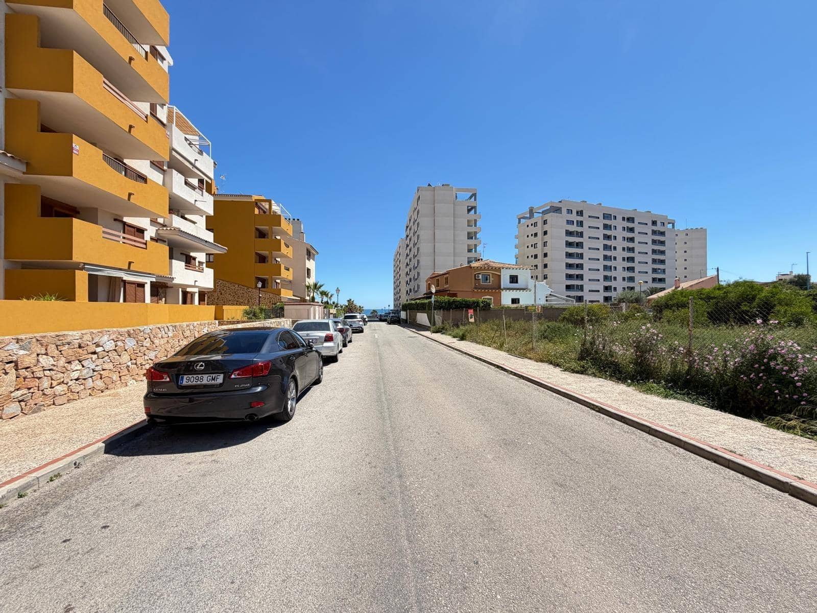 3 chambre Appartement à vendre à Punta Prima avec piscine garage - 289 000 € (Ref: 9782991)