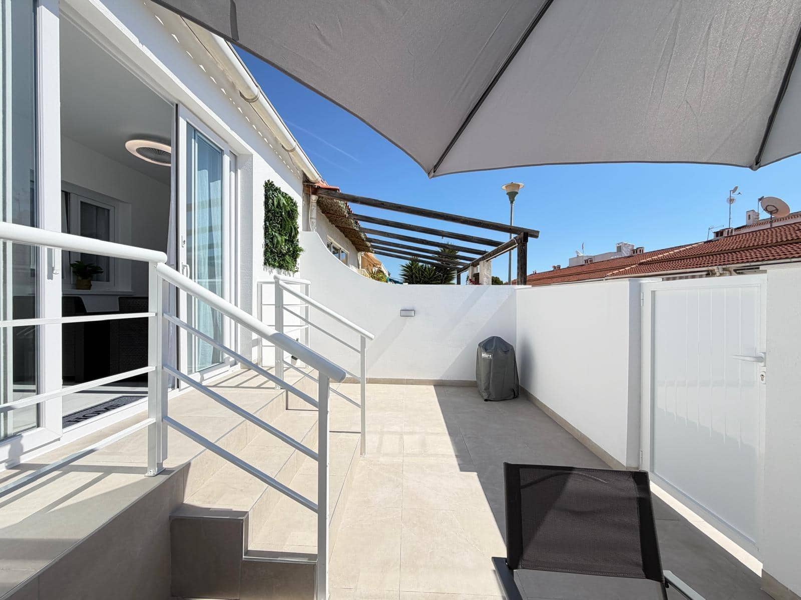 2 soverom Rekkehus til salgs i Torrevieja - € 159 900 (Ref: 9782992)