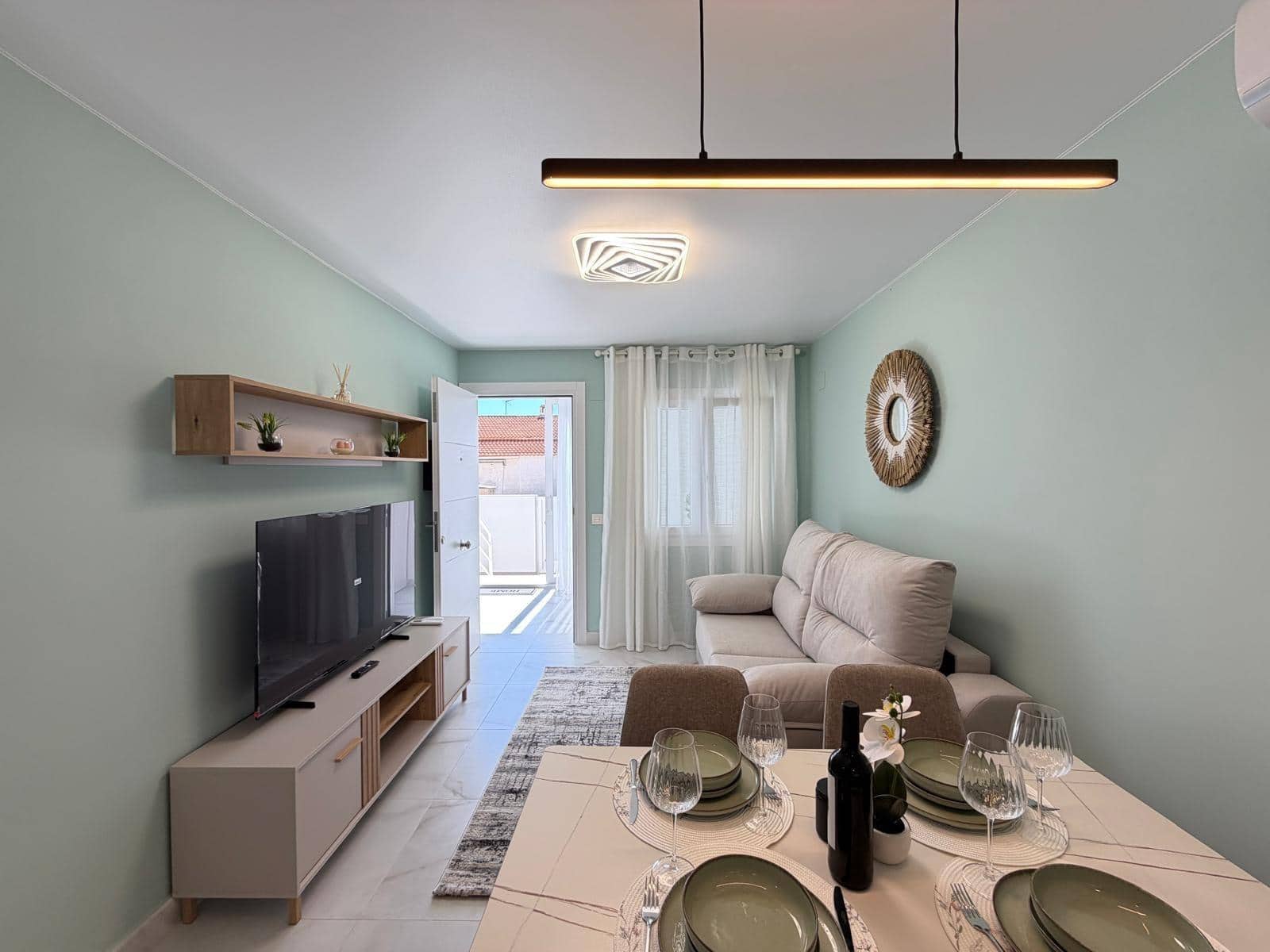 2 soverom Rekkehus til salgs i Torrevieja - € 159 900 (Ref: 9782992)