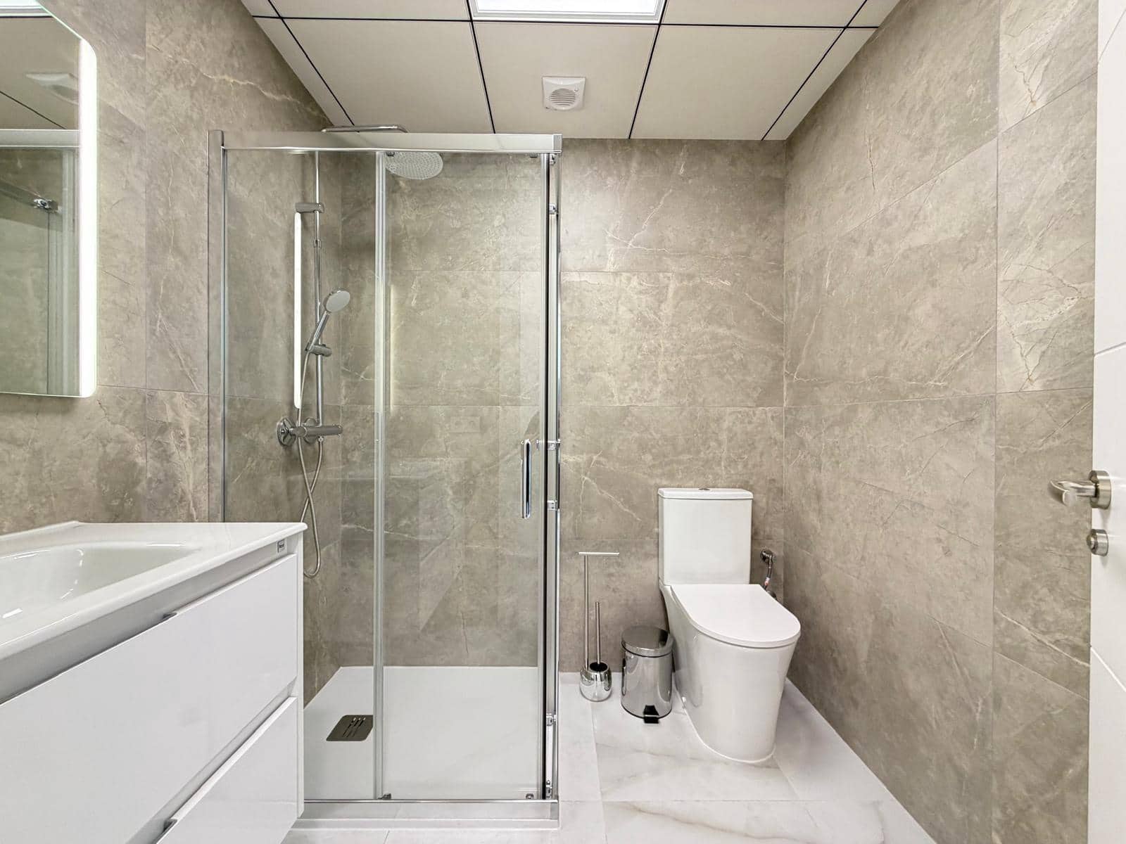 2 soverom Rekkehus til salgs i Torrevieja - € 159 900 (Ref: 9782992)