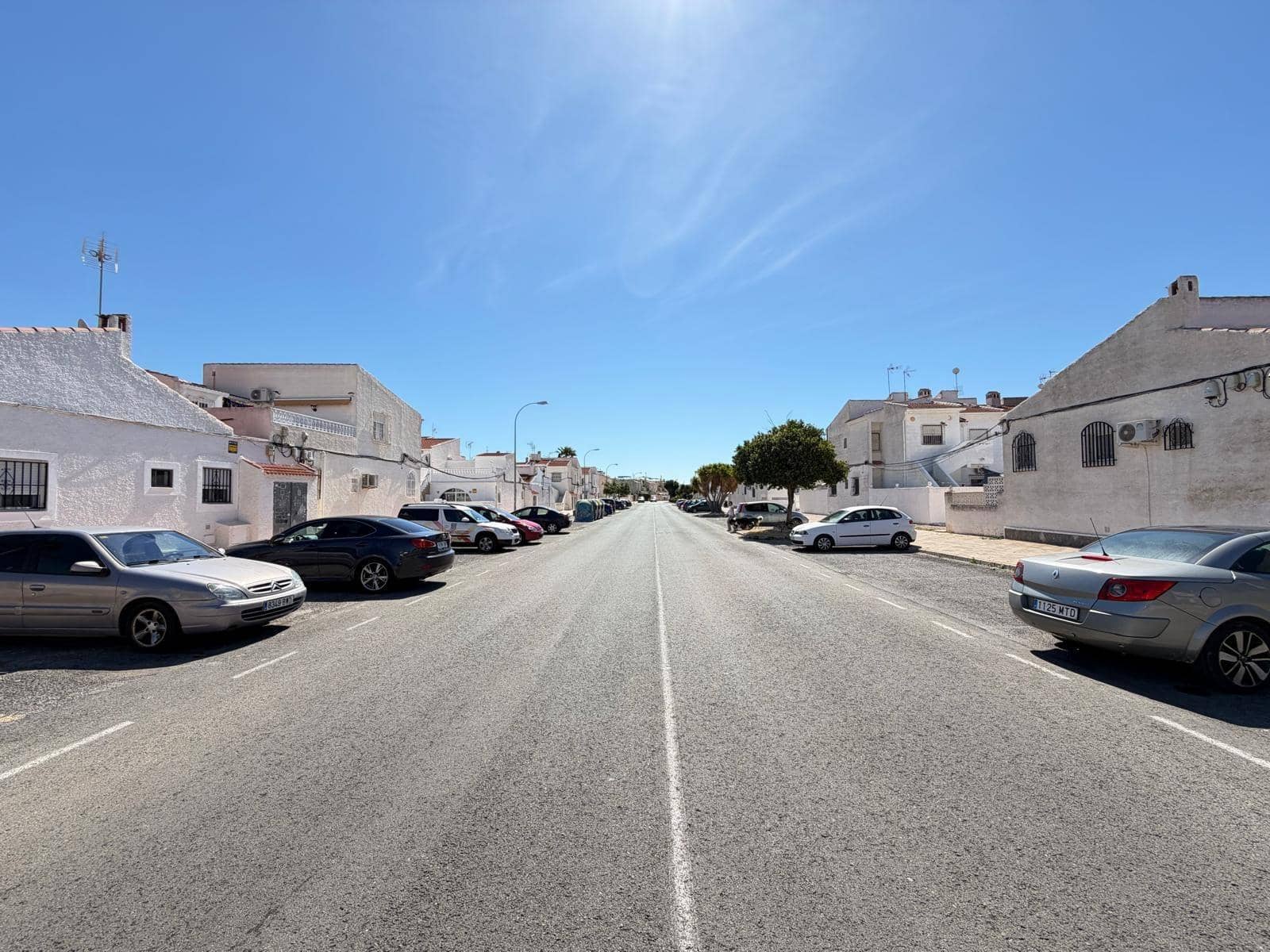 2 soverom Rekkehus til salgs i Torrevieja - € 159 900 (Ref: 9782992)