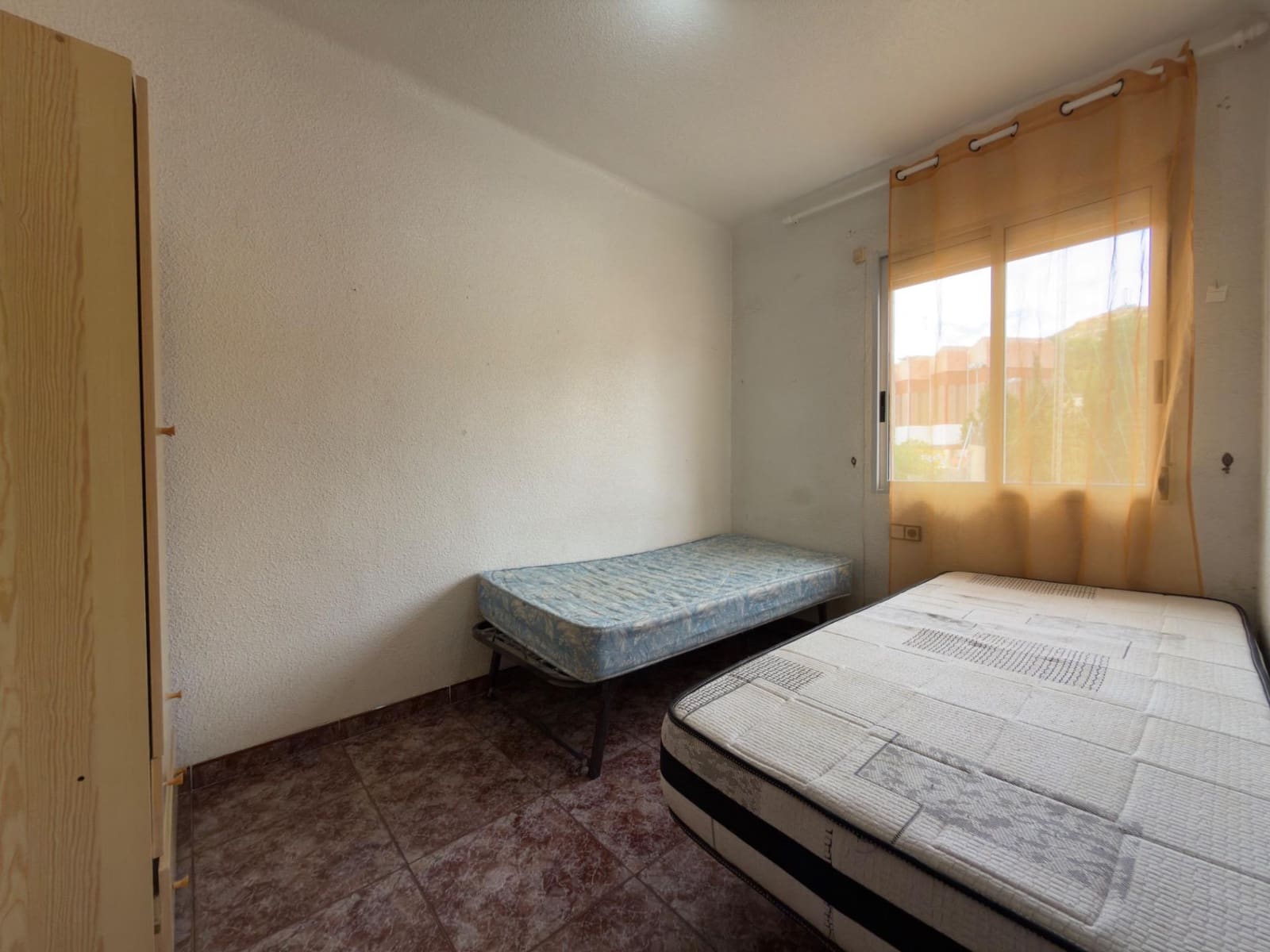 3 sovrum Lägenhet till salu i Alicante stad - 100 000 € (Ref: 9788399)