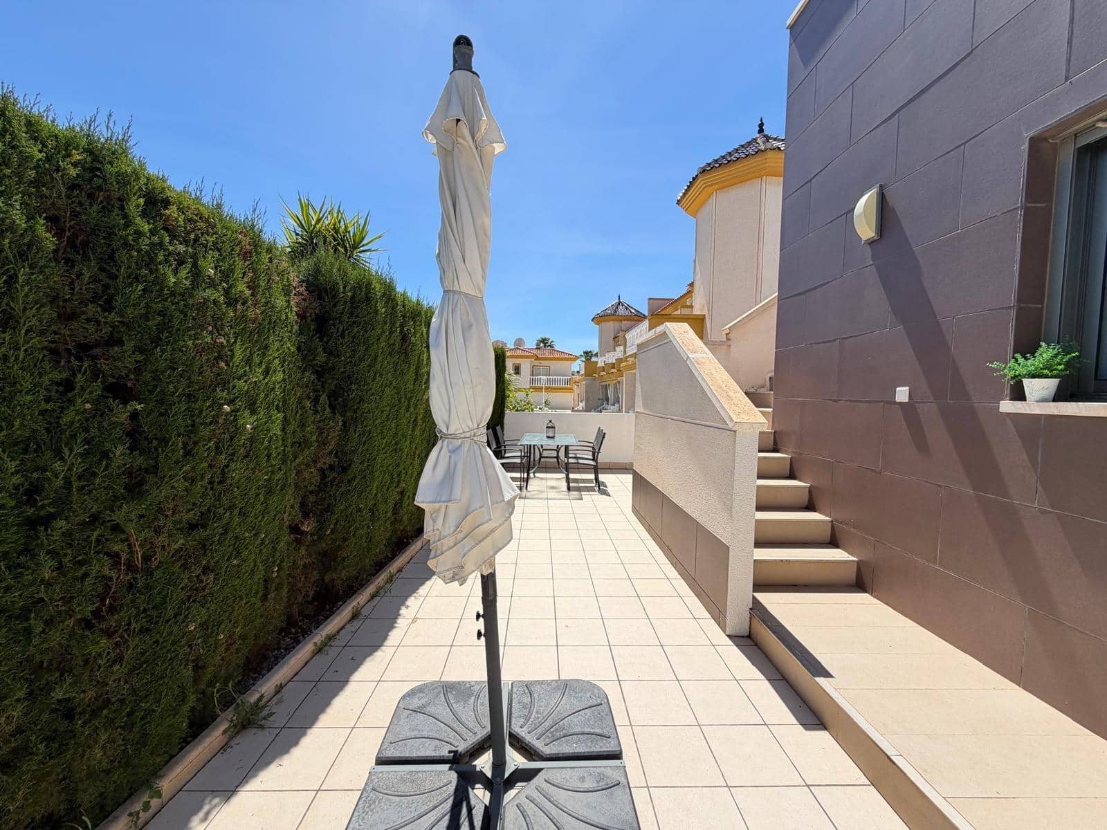 4 soveværelse Villa til salg i Dona Pepa med swimmingpool garage - € 399.900 (Ref: 9788400)