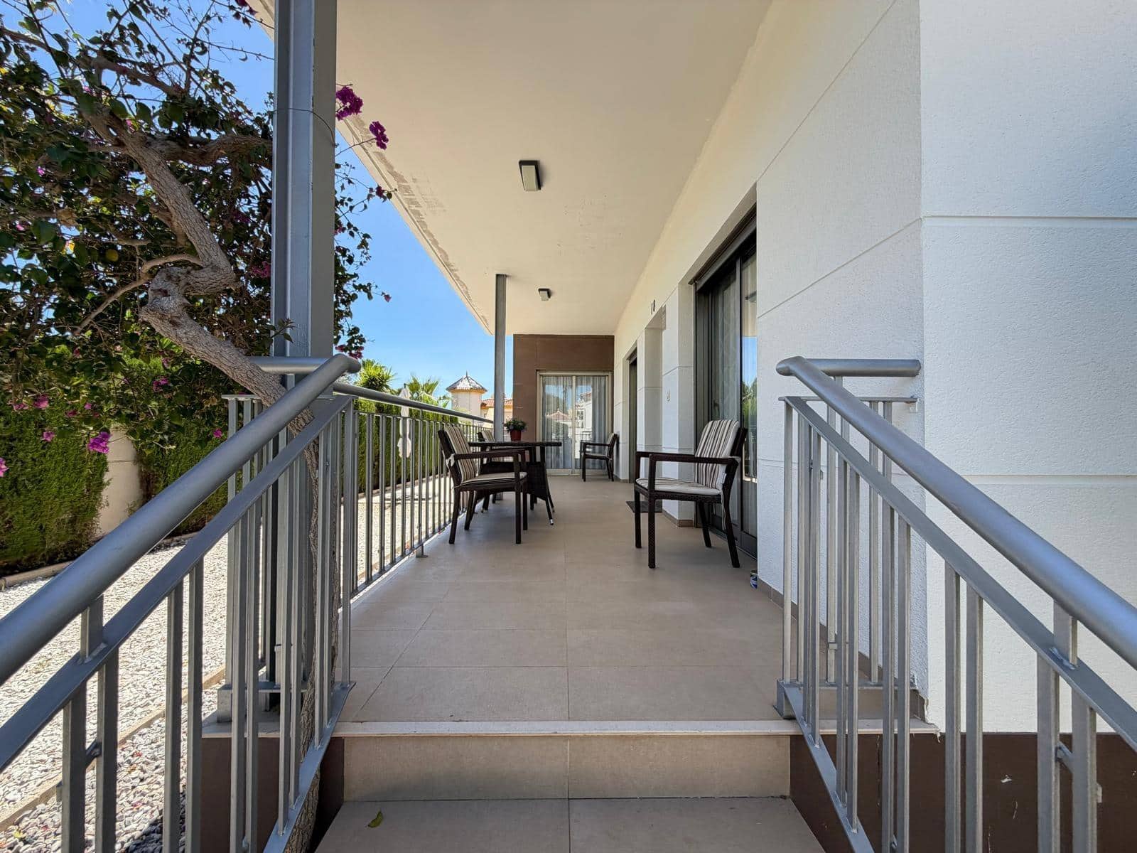 4 soveværelse Villa til salg i Dona Pepa med swimmingpool garage - € 399.900 (Ref: 9788400)