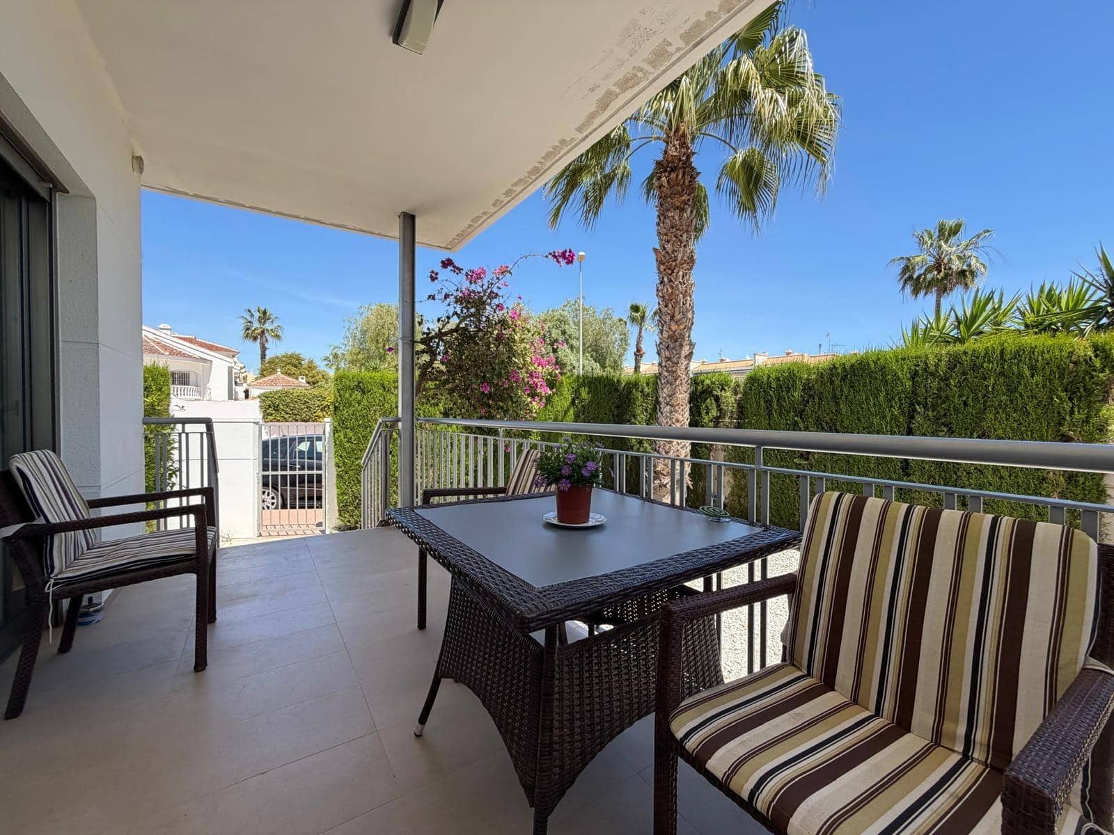 4 soveværelse Villa til salg i Dona Pepa med swimmingpool garage - € 399.900 (Ref: 9788400)