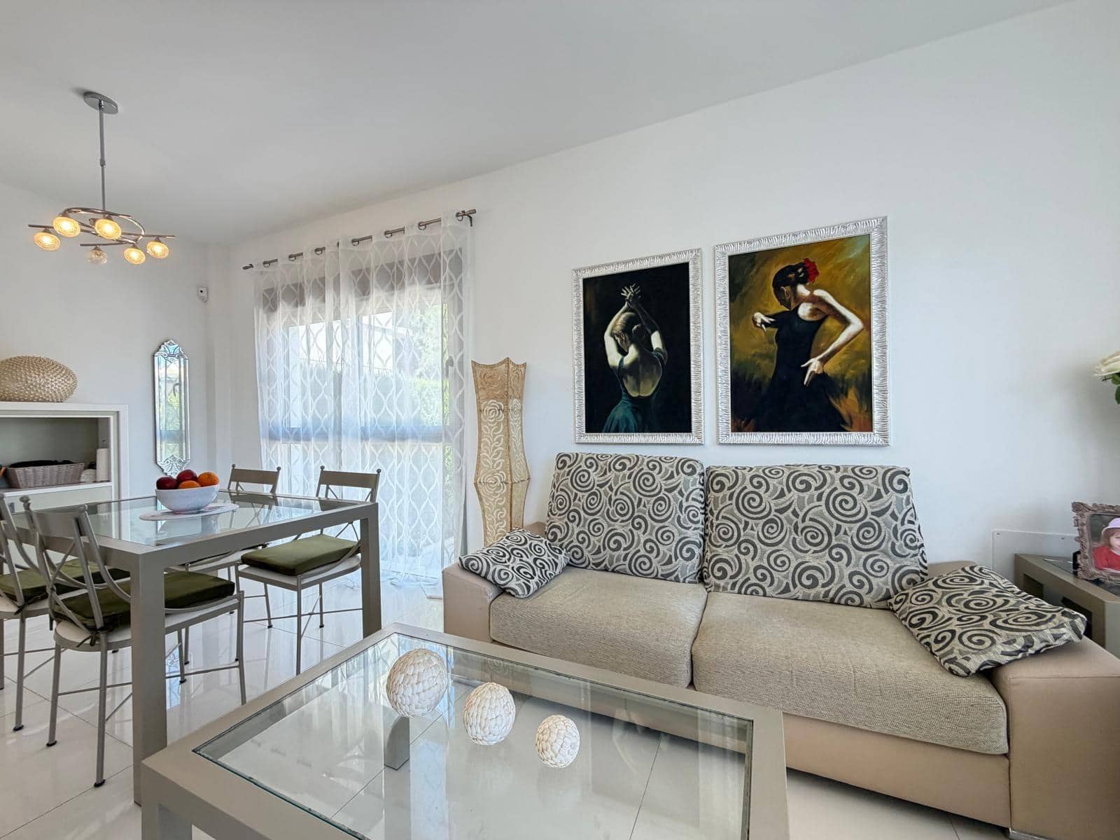 4 soveværelse Villa til salg i Dona Pepa med swimmingpool garage - € 399.900 (Ref: 9788400)