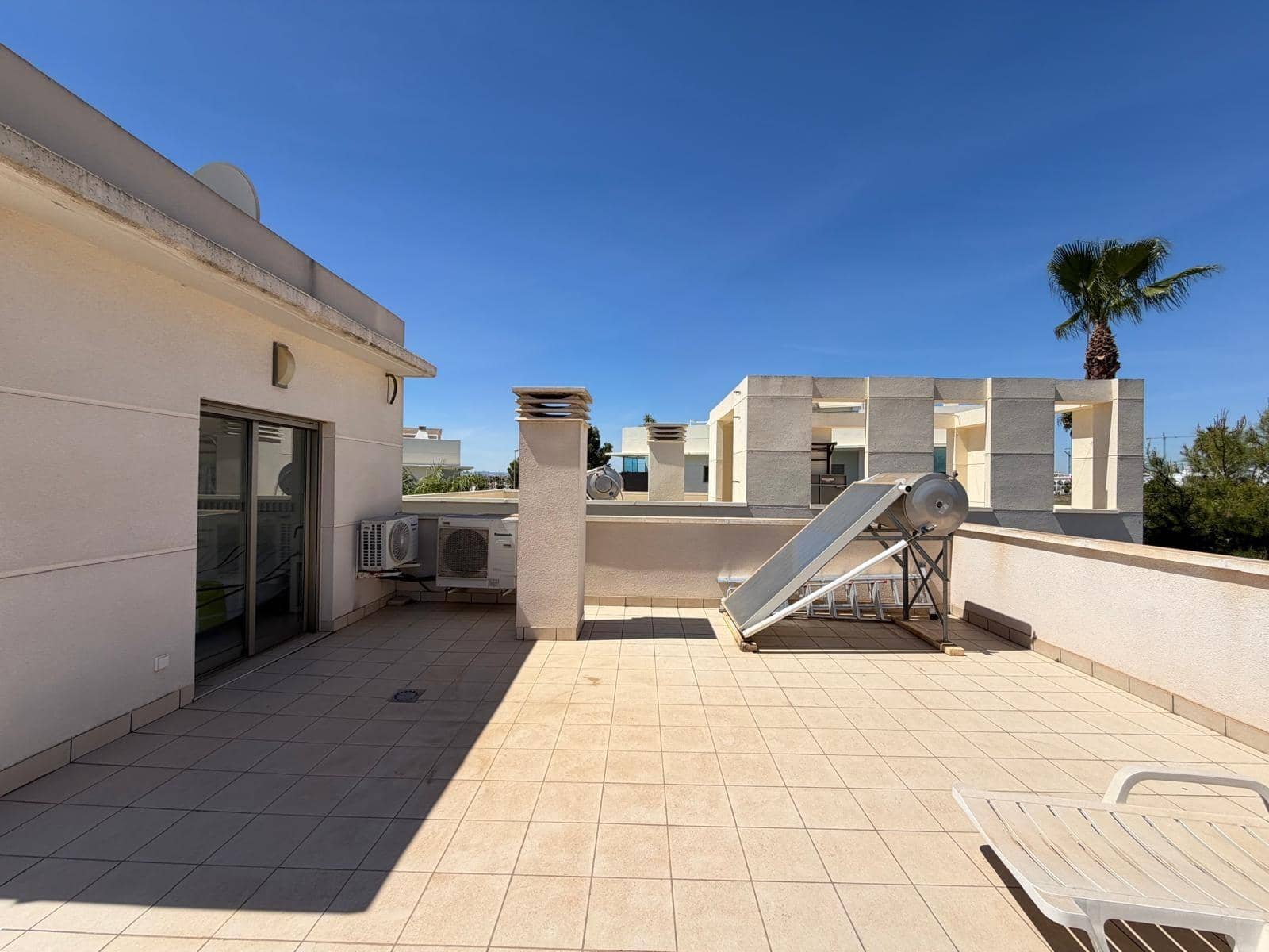 4 soveværelse Villa til salg i Dona Pepa med swimmingpool garage - € 399.900 (Ref: 9788400)