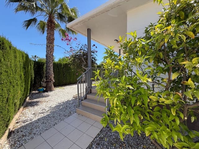 4 soveværelse Villa til salg i Doña Pepa, Rojales med swimmingpool garage - € 399.900 (Ref: 9788400)