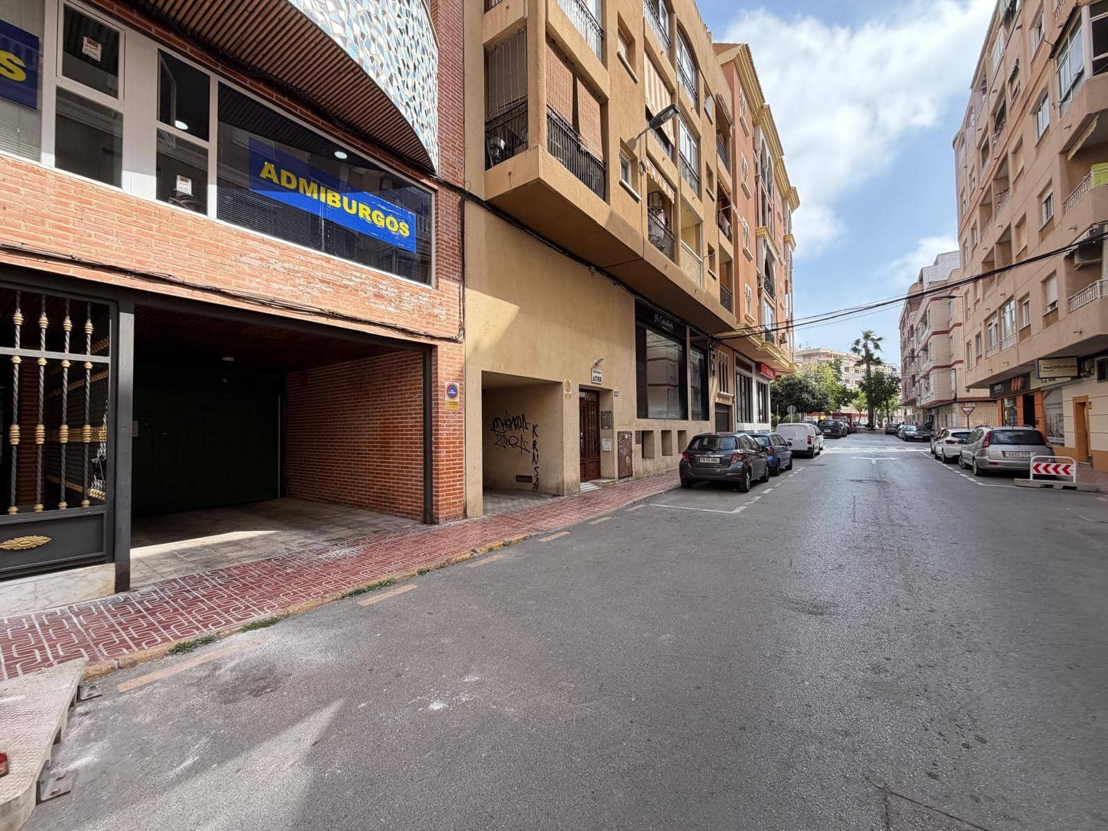 Autotalli myytävänä paikassa Torrevieja - 22 000 € (Ref: 9797103)