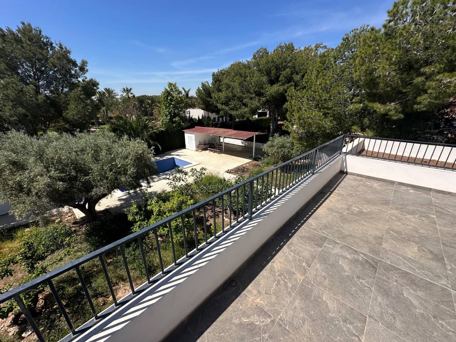 5 bedroom Villa for sale in San Vicente / Sant Vicent del Raspeig - € 590,000 (Ref: 9797104)