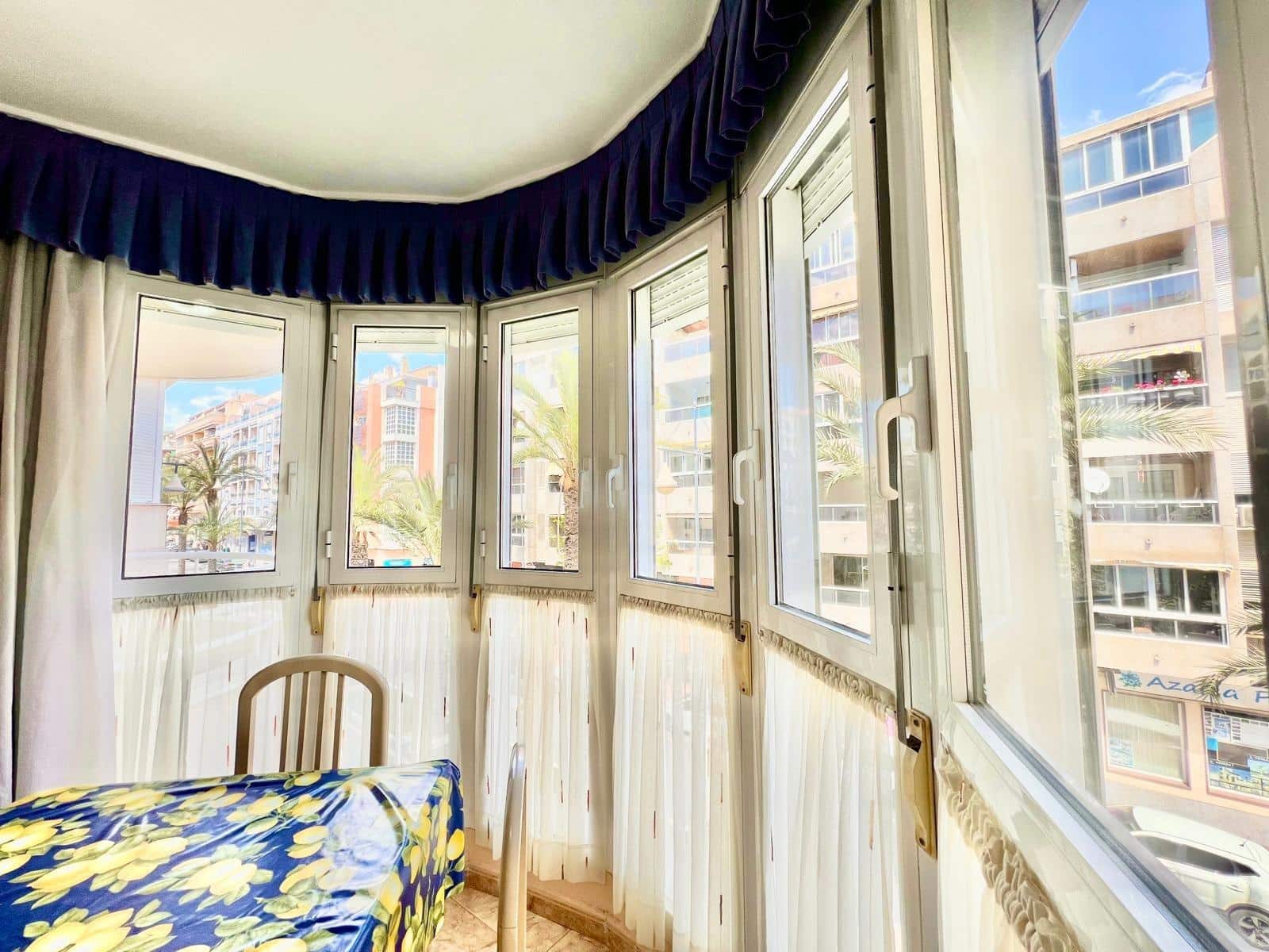 2 sovrum Lägenhet till salu i Torrevieja - 169 900 € (Ref: 9799254)