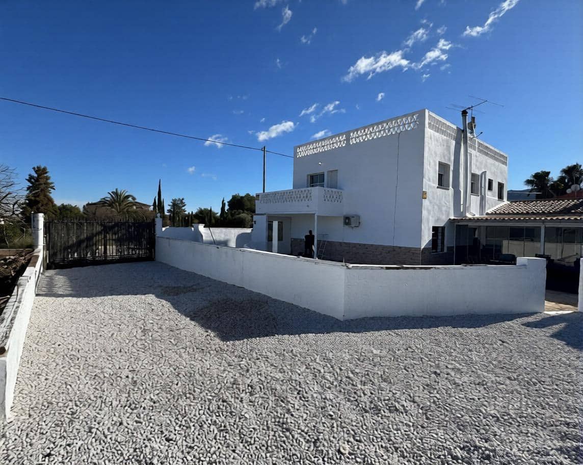 10 Zimmer Villa zu verkaufen in Cox - 495.000 € (Ref: 9799257)