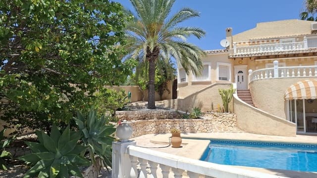 3 sypialnia Willa na sprzedaż w Benissa z basenem garażem - 785 000 € (Ref: 9804298)