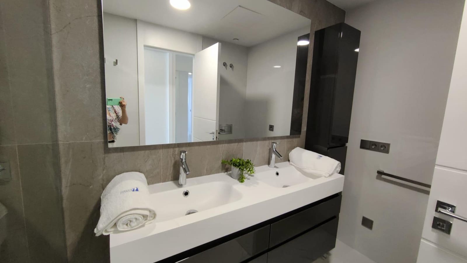 3 sypialnia Penthouse na sprzedaż w Benidorm z basenem garażem - 1 495 000 € (Ref: 9806475)