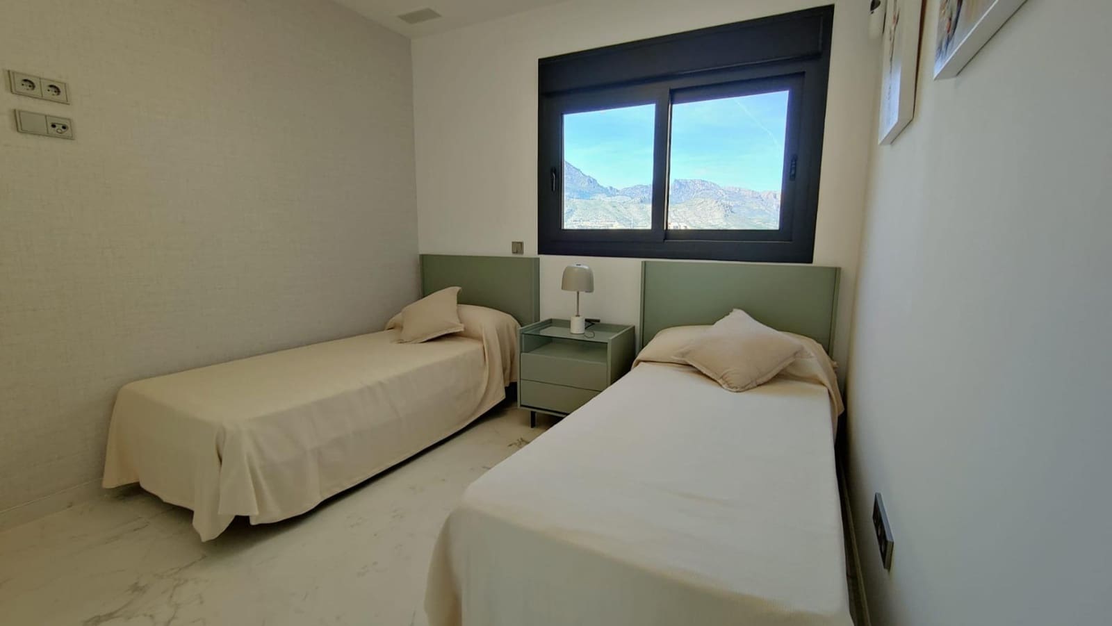 3 sypialnia Penthouse na sprzedaż w Benidorm z basenem garażem - 1 495 000 € (Ref: 9806475)