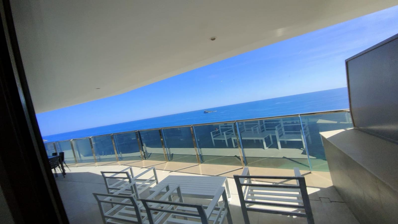 3 sypialnia Penthouse na sprzedaż w Benidorm z basenem garażem - 1 495 000 € (Ref: 9806475)