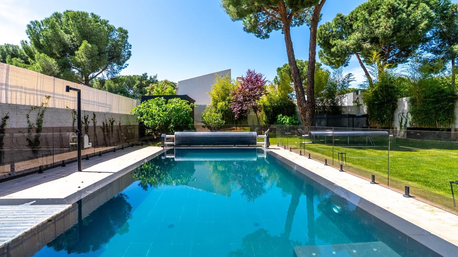 4 Zimmer Villa zu verkaufen in Pozuelo de Alarcon mit Pool Garage - 3.000.000 € (Ref: 9807959)