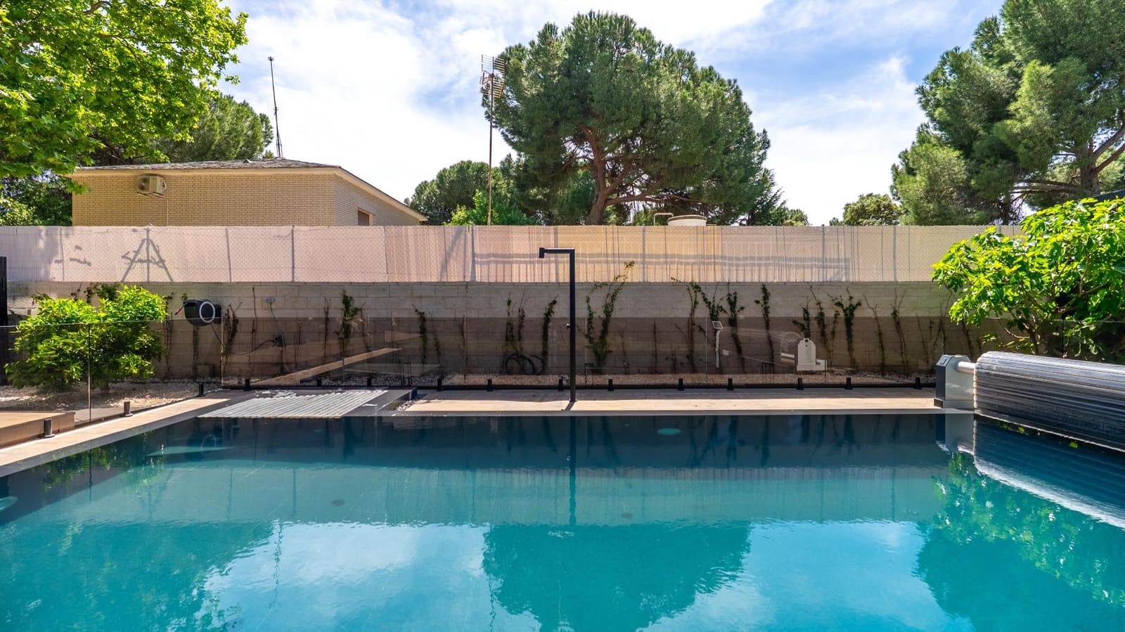 4 Zimmer Villa zu verkaufen in Pozuelo de Alarcon mit Pool Garage - 3.000.000 € (Ref: 9807959)