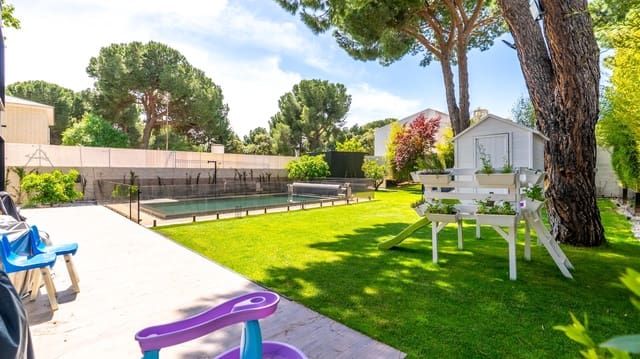 4 Zimmer Villa zu verkaufen in Pozuelo de Alarcón mit Pool Garage - 3.000.000 € (Ref: 9807959)