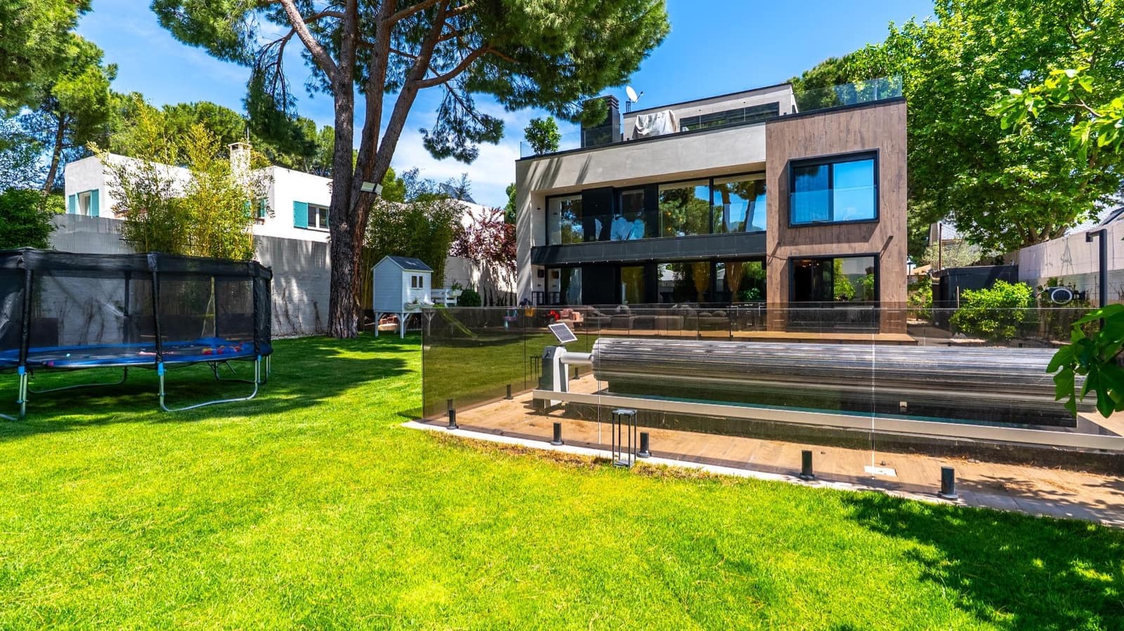4 Zimmer Villa zu verkaufen in Pozuelo de Alarcon mit Pool Garage - 3.000.000 € (Ref: 9807959)