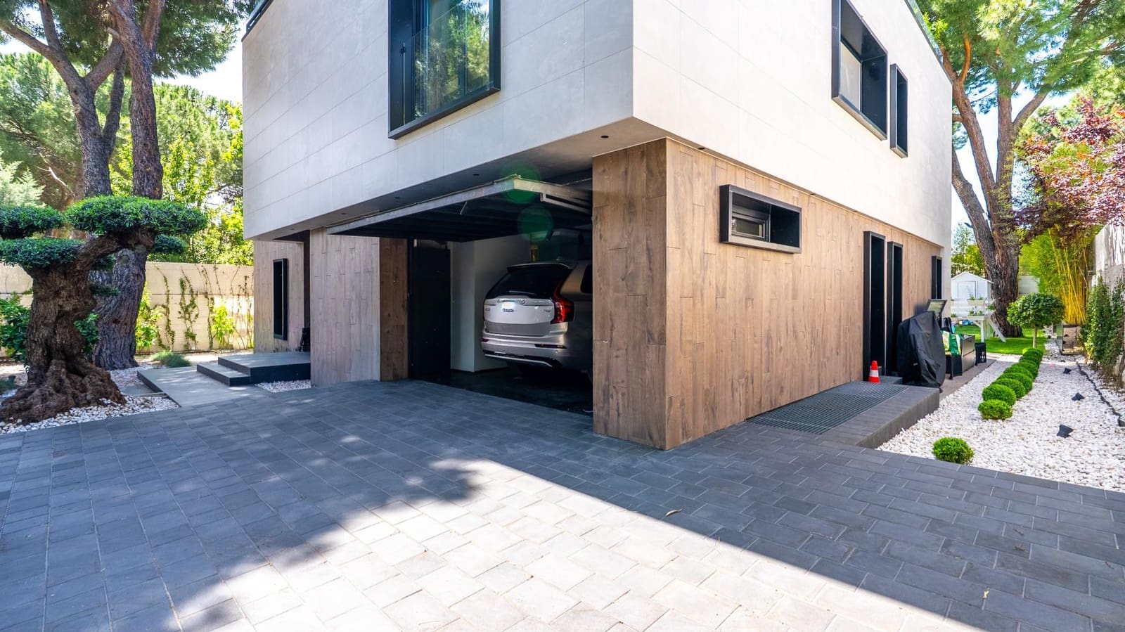 4 Zimmer Villa zu verkaufen in Pozuelo de Alarcon mit Pool Garage - 3.000.000 € (Ref: 9807959)